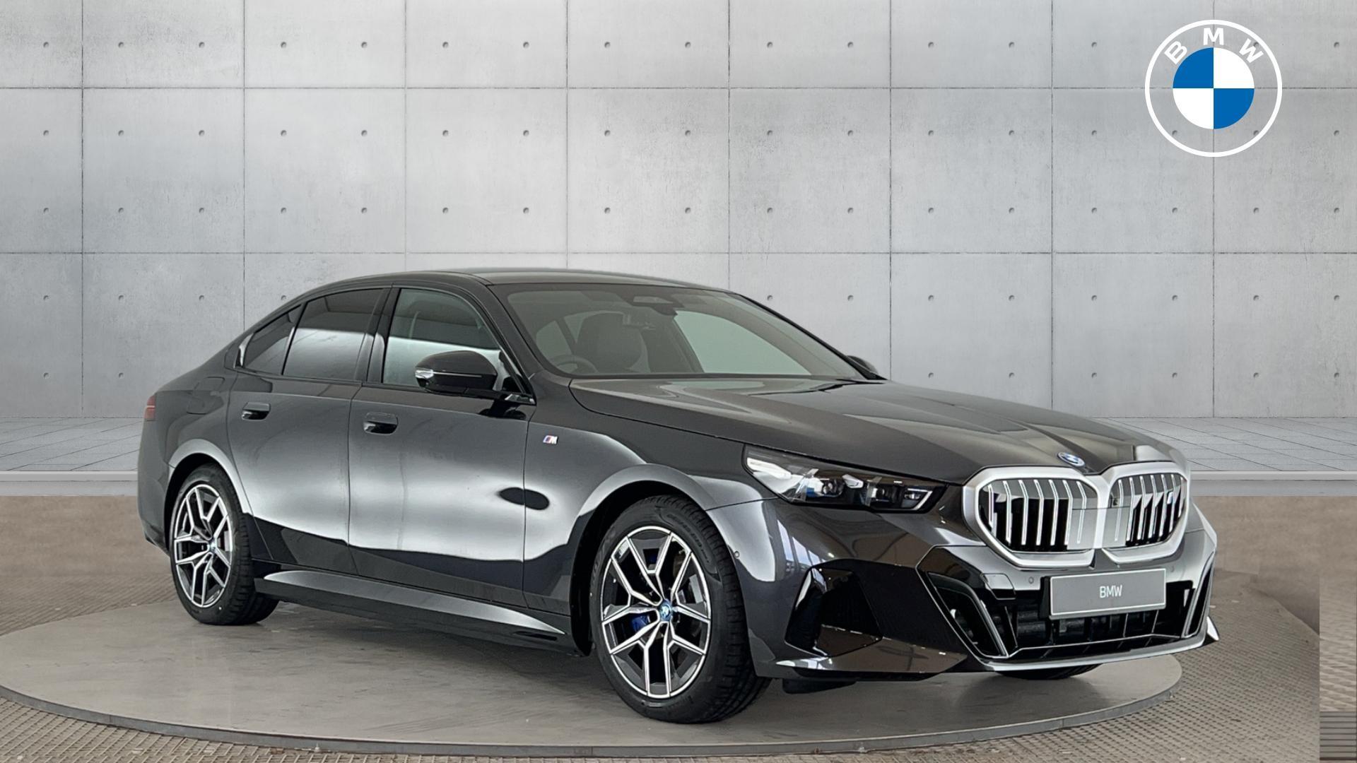 Details for a 2025 BMW i5 40